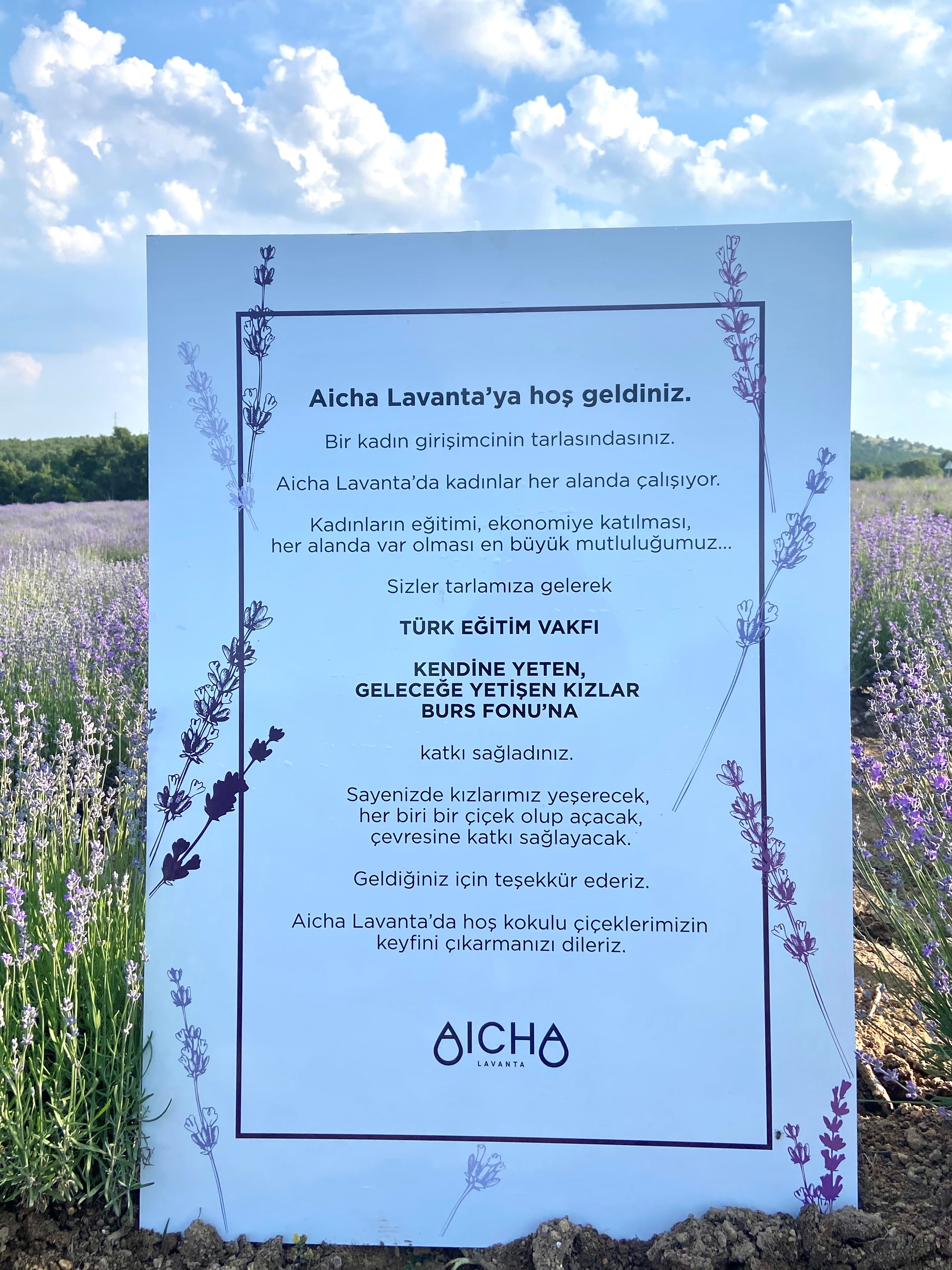 Aicha Lavanta TEV ile Kız Çocuklarının Eğitimine Katkı Sağlıyor 